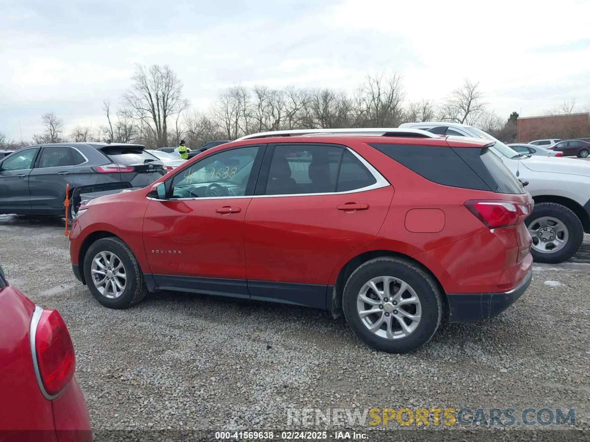 14 Photograph of a damaged car 2GNAXKEV9L6116851 CHEVROLET EQUINOX 2020