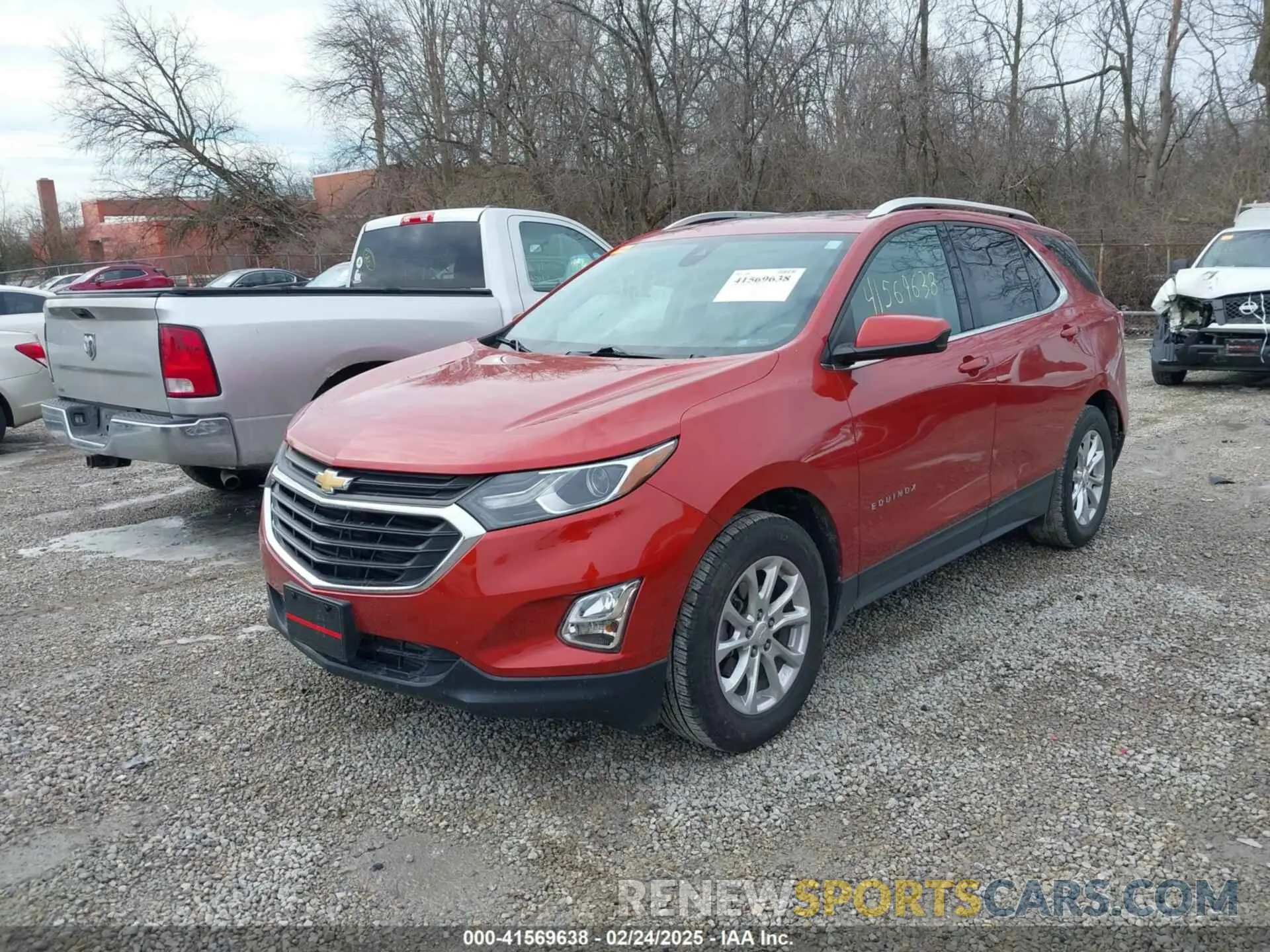 2 Photograph of a damaged car 2GNAXKEV9L6116851 CHEVROLET EQUINOX 2020