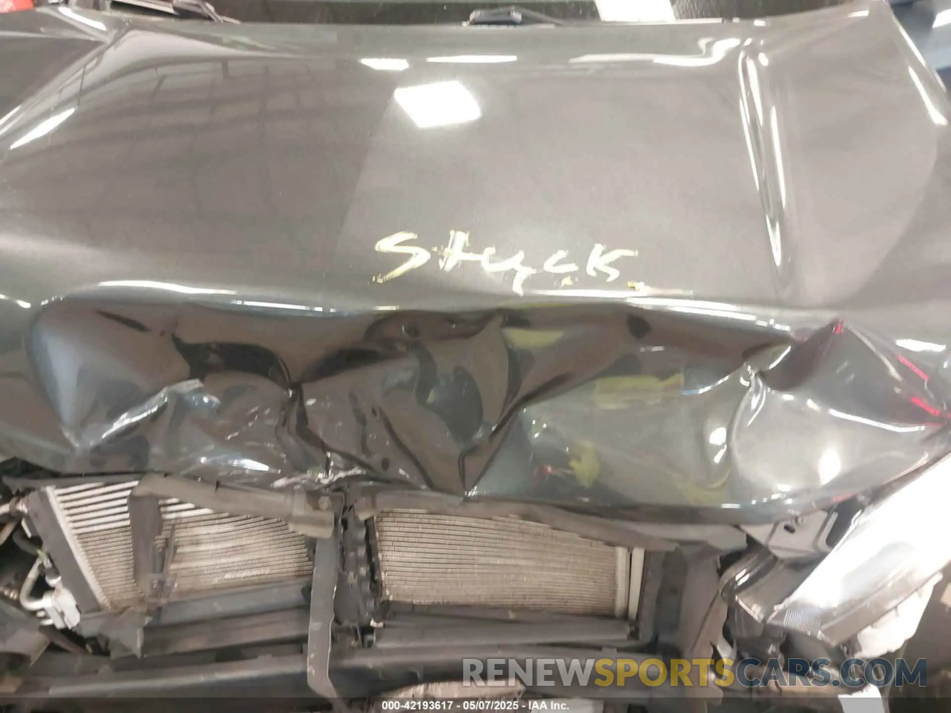 10 Photograph of a damaged car 2GNAXKEV9L6148957 CHEVROLET EQUINOX 2020