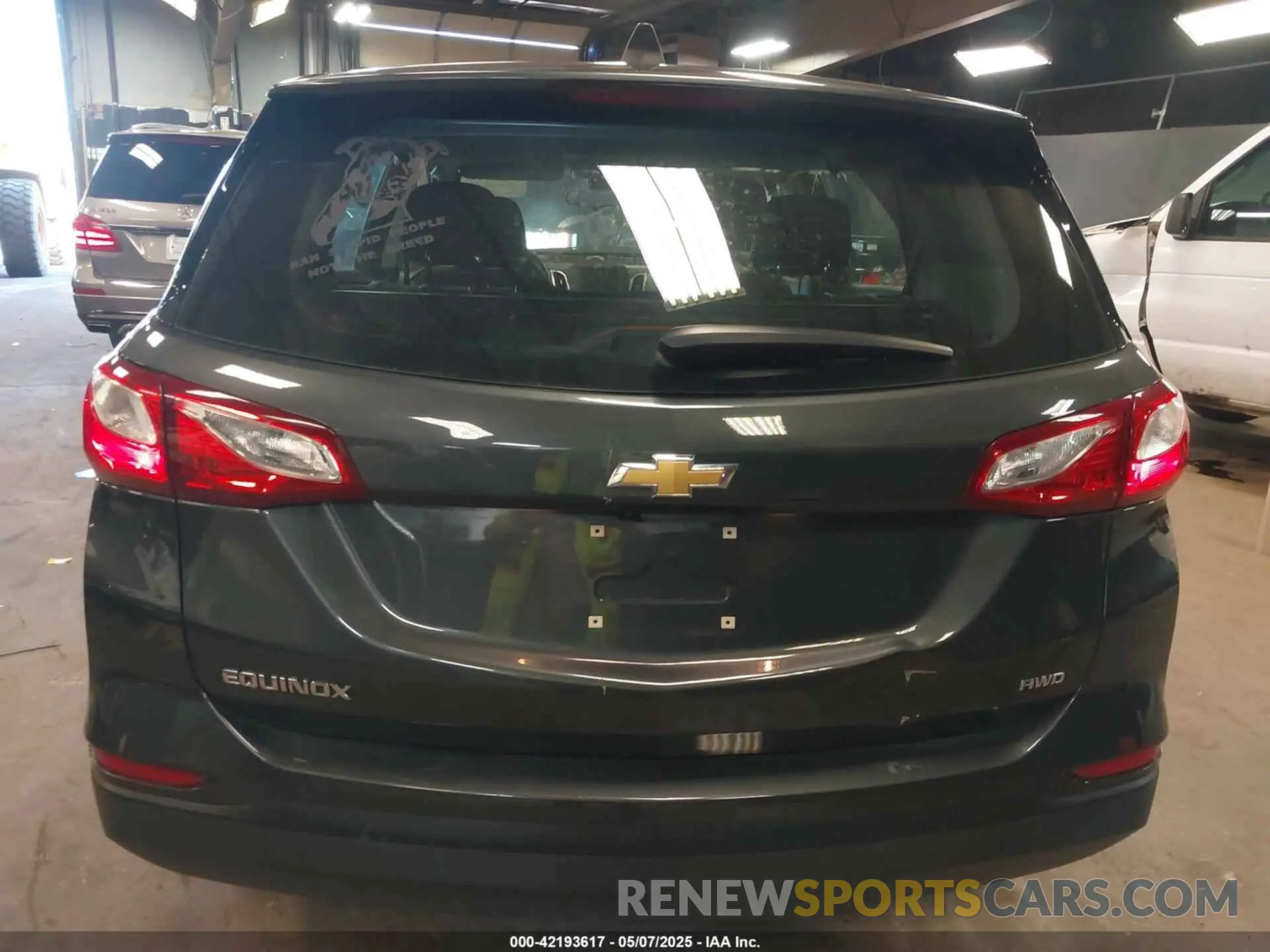 16 Photograph of a damaged car 2GNAXKEV9L6148957 CHEVROLET EQUINOX 2020