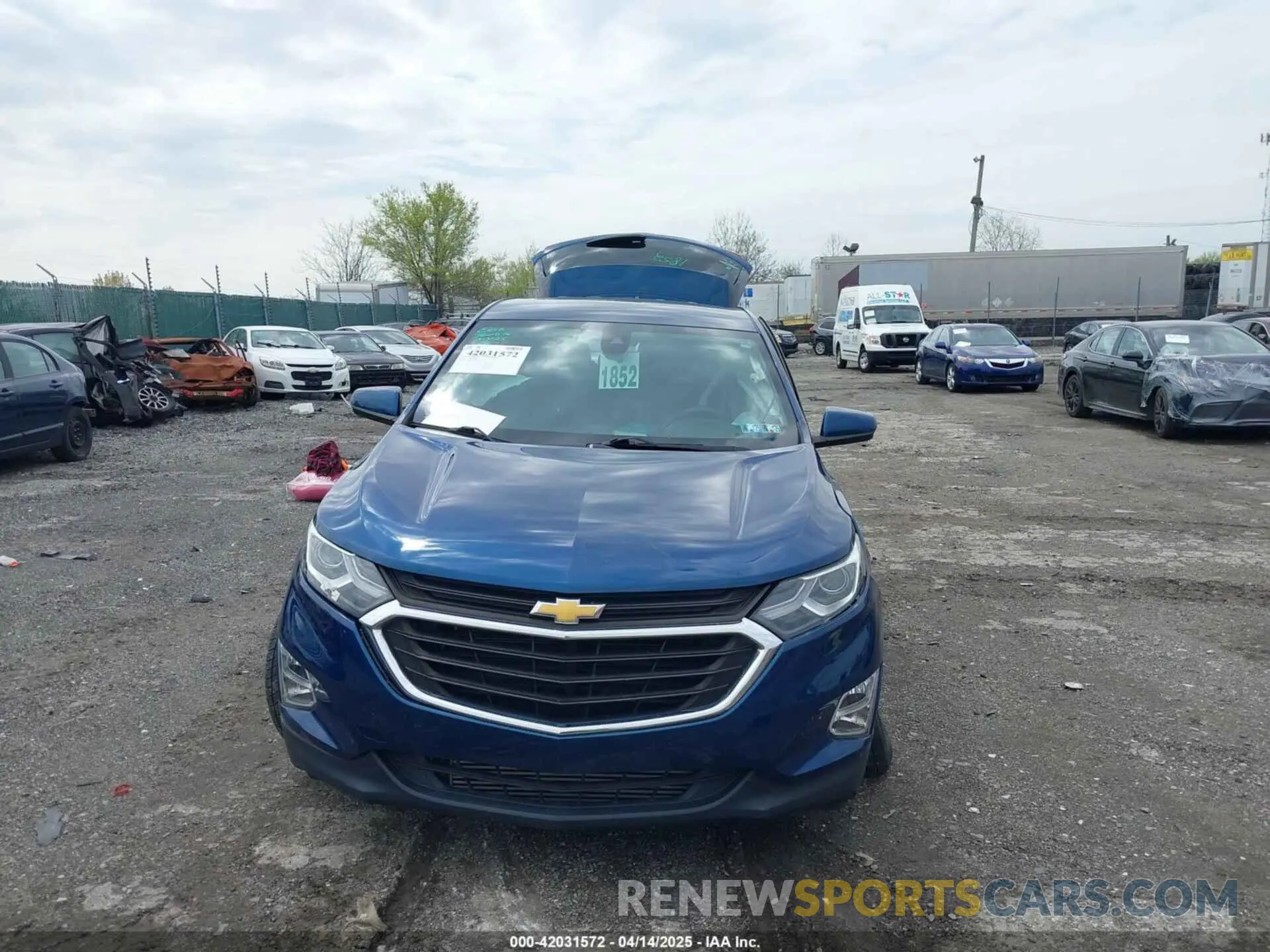 12 Photograph of a damaged car 2GNAXKEV9L6160204 CHEVROLET EQUINOX 2020