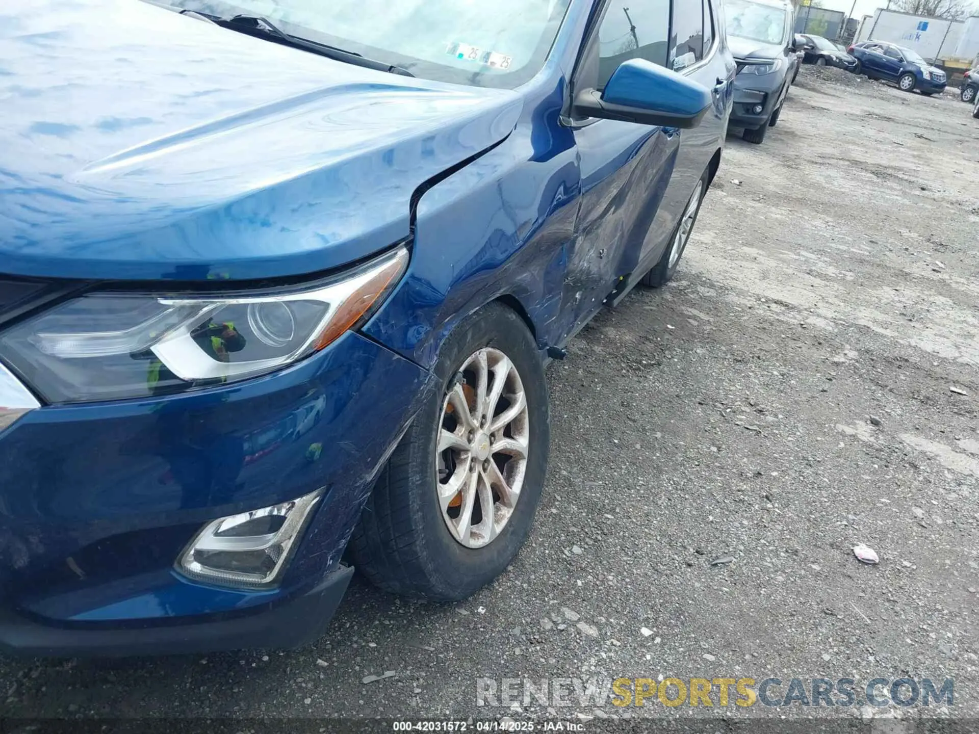 17 Photograph of a damaged car 2GNAXKEV9L6160204 CHEVROLET EQUINOX 2020