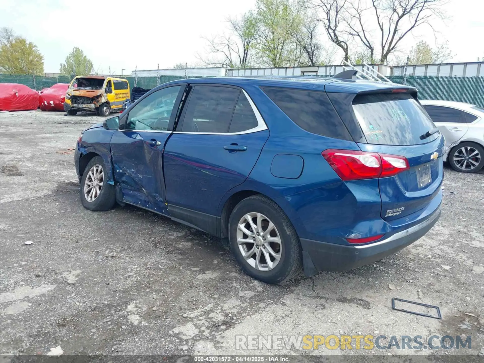 3 Photograph of a damaged car 2GNAXKEV9L6160204 CHEVROLET EQUINOX 2020