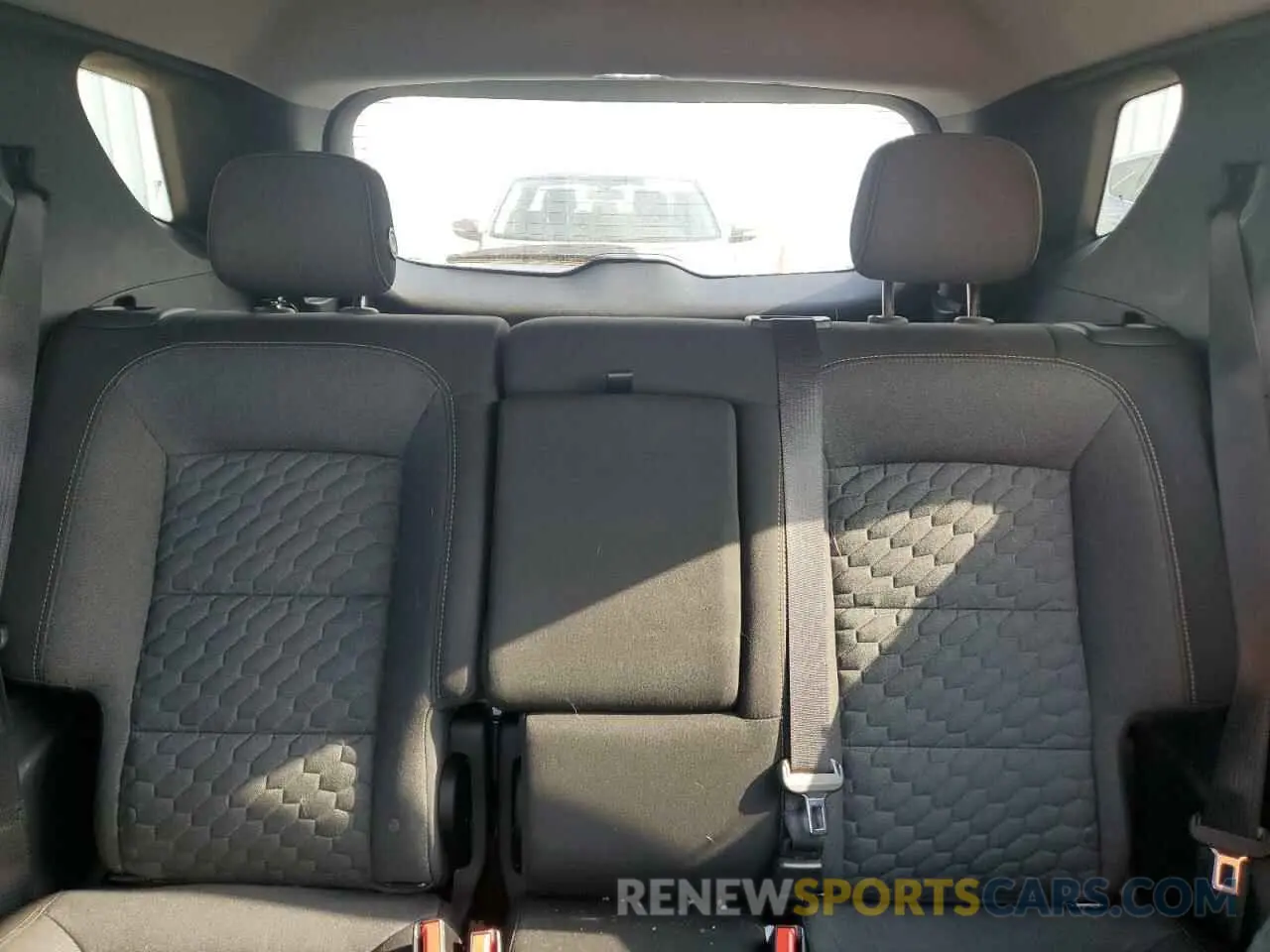 10 Photograph of a damaged car 2GNAXKEVXL6104725 CHEVROLET EQUINOX 2020