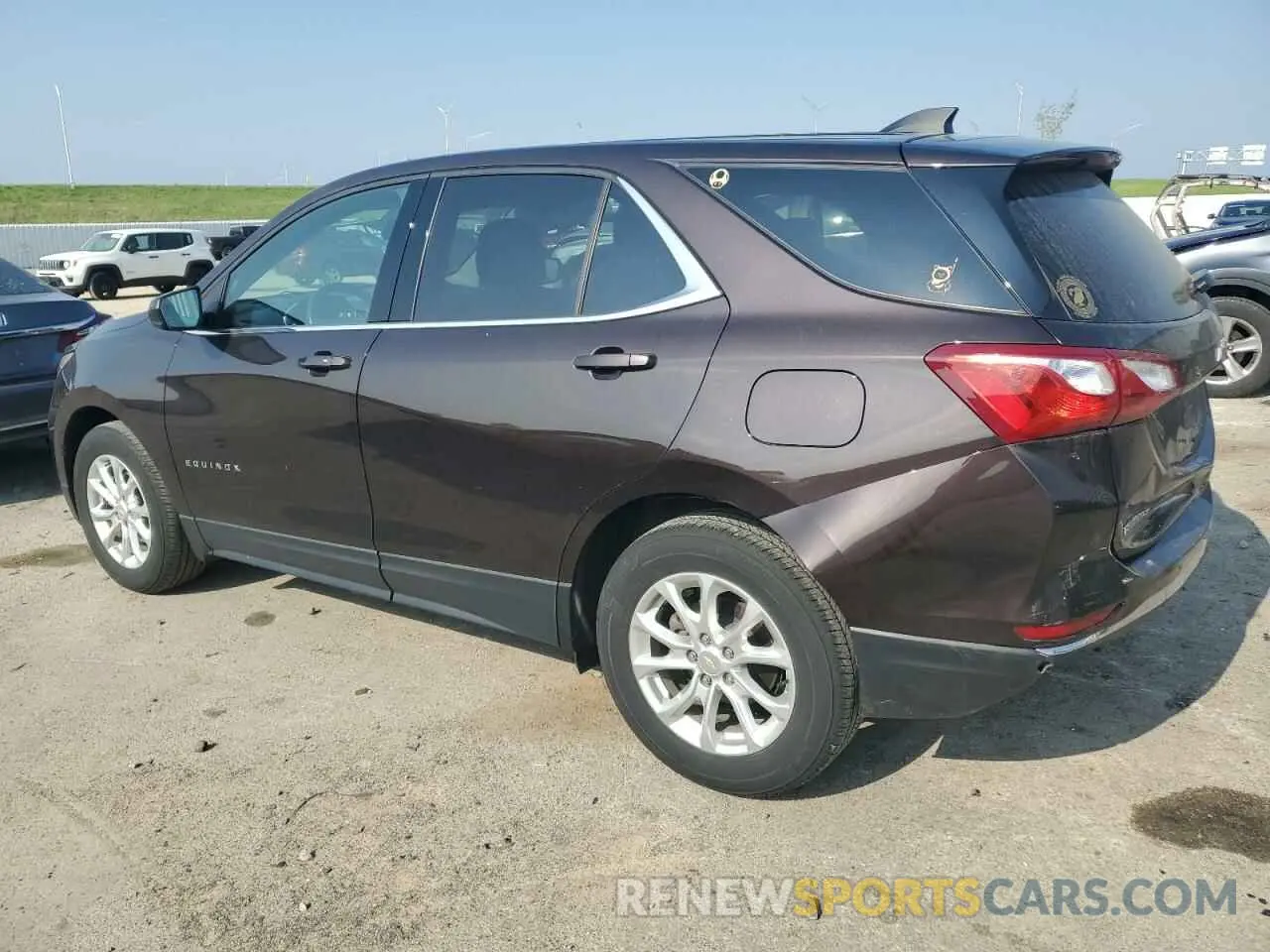 2 Photograph of a damaged car 2GNAXKEVXL6104725 CHEVROLET EQUINOX 2020