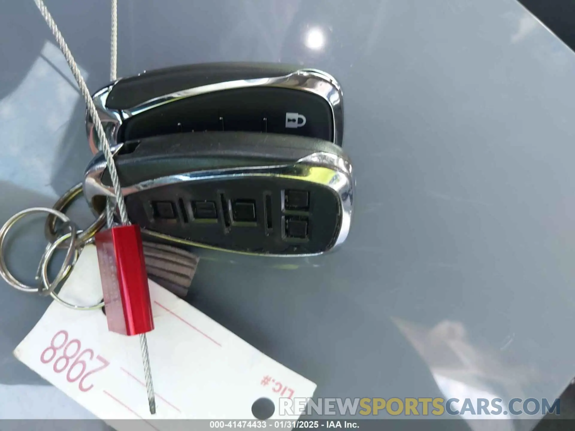11 Photograph of a damaged car 2GNAXKEVXL6108175 CHEVROLET EQUINOX 2020