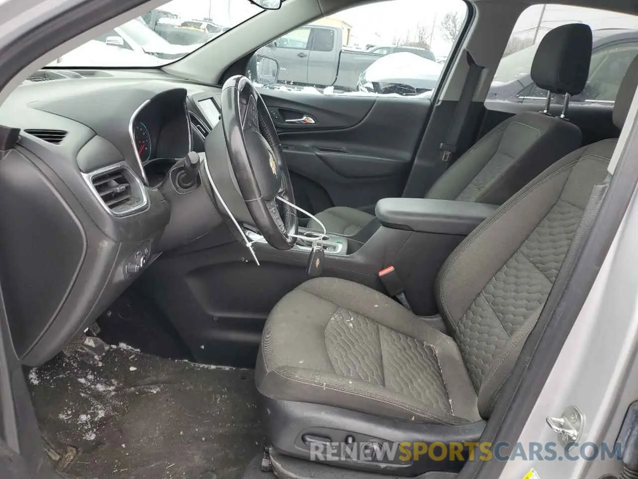 7 Photograph of a damaged car 2GNAXKEVXL6154573 CHEVROLET EQUINOX 2020