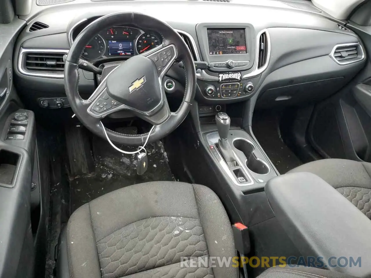 8 Photograph of a damaged car 2GNAXKEVXL6154573 CHEVROLET EQUINOX 2020