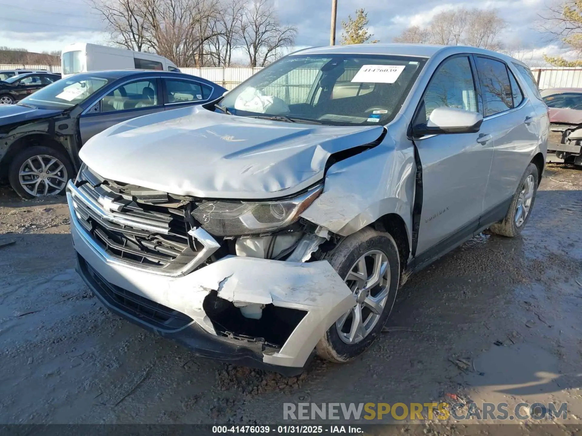 6 Photograph of a damaged car 2GNAXKEVXL6212195 CHEVROLET EQUINOX 2020