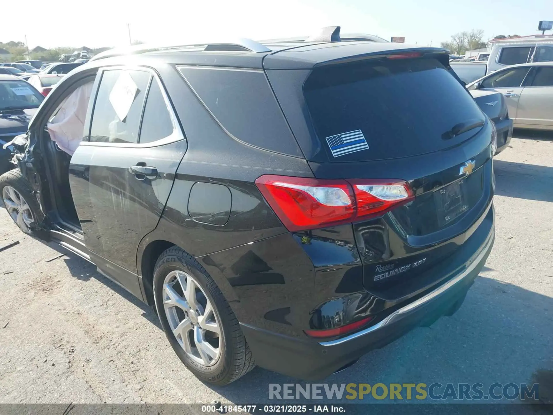 3 Photograph of a damaged car 2GNAXLEX0L6132797 CHEVROLET EQUINOX 2020