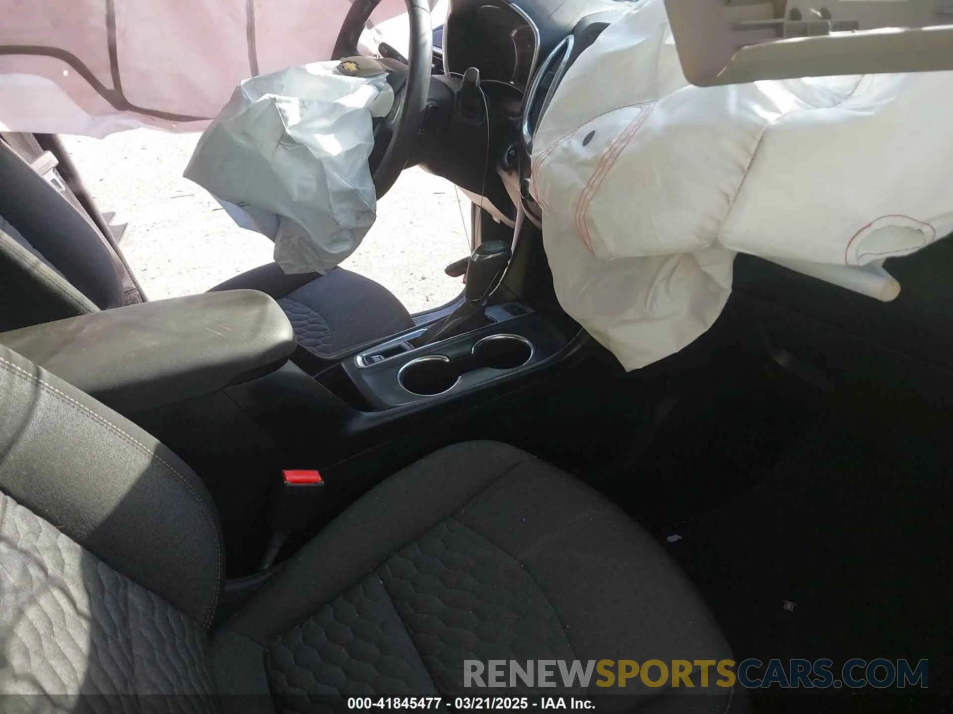 5 Photograph of a damaged car 2GNAXLEX0L6132797 CHEVROLET EQUINOX 2020