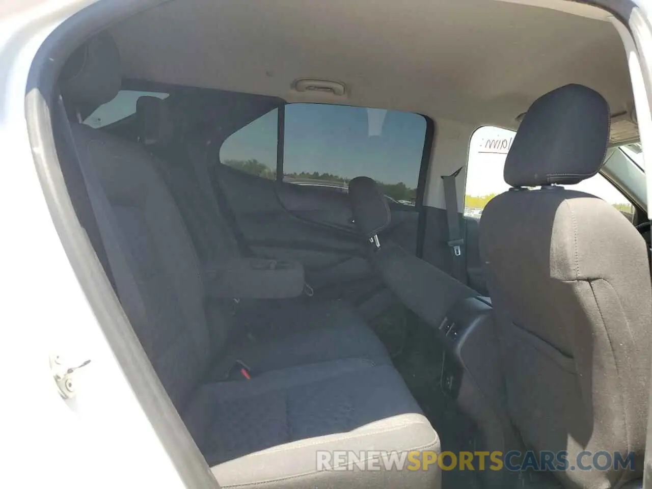 11 Photograph of a damaged car 2GNAXLEX1L6100909 CHEVROLET EQUINOX 2020