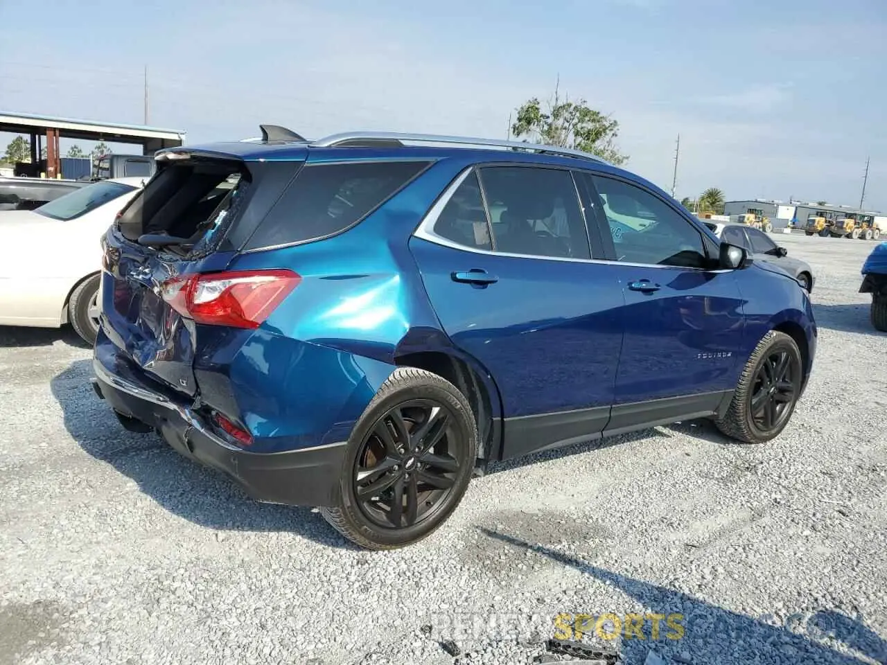 3 Photograph of a damaged car 2GNAXLEX2L6208455 CHEVROLET EQUINOX 2020