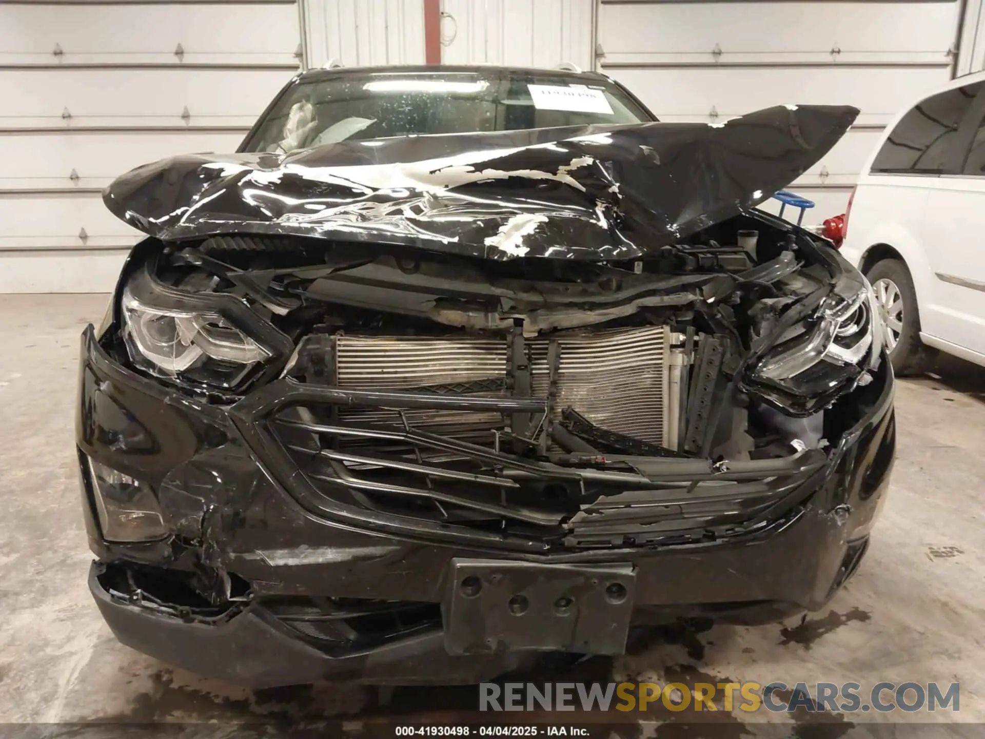13 Photograph of a damaged car 2GNAXLEX3L6115282 CHEVROLET EQUINOX 2020