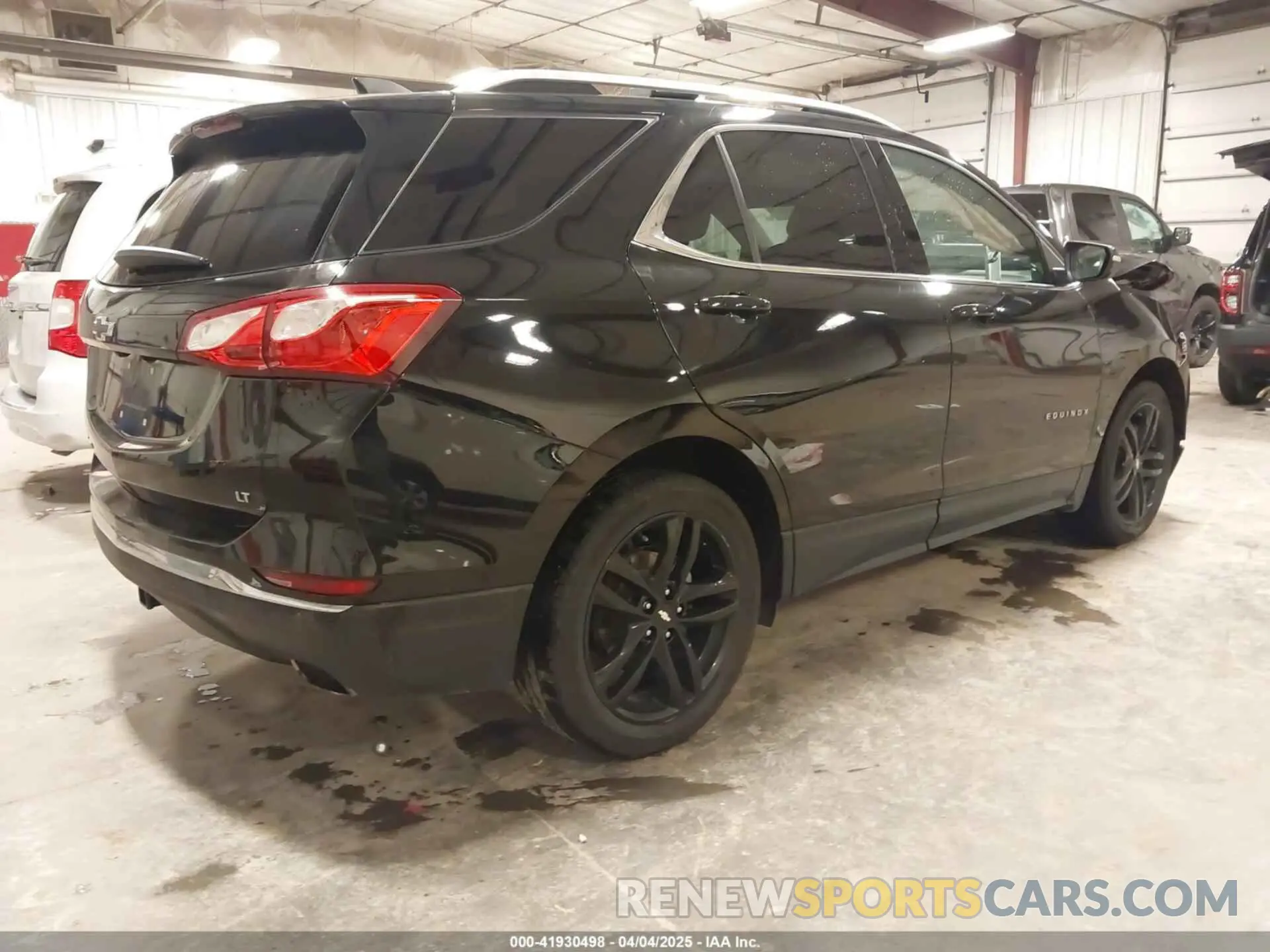 4 Photograph of a damaged car 2GNAXLEX3L6115282 CHEVROLET EQUINOX 2020