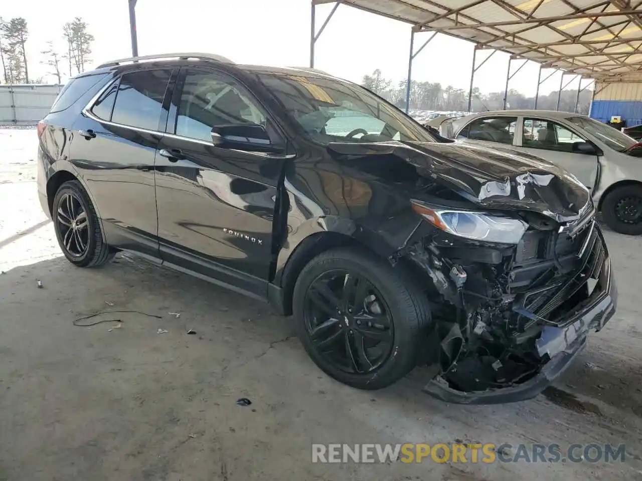 4 Photograph of a damaged car 2GNAXLEX4L6189116 CHEVROLET EQUINOX 2020