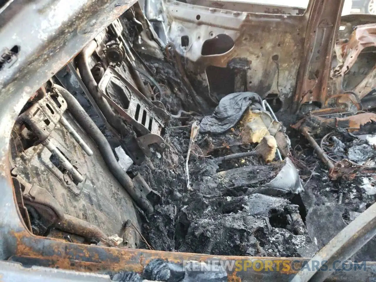 11 Photograph of a damaged car 2GNAXLEX6L6127264 CHEVROLET EQUINOX 2020
