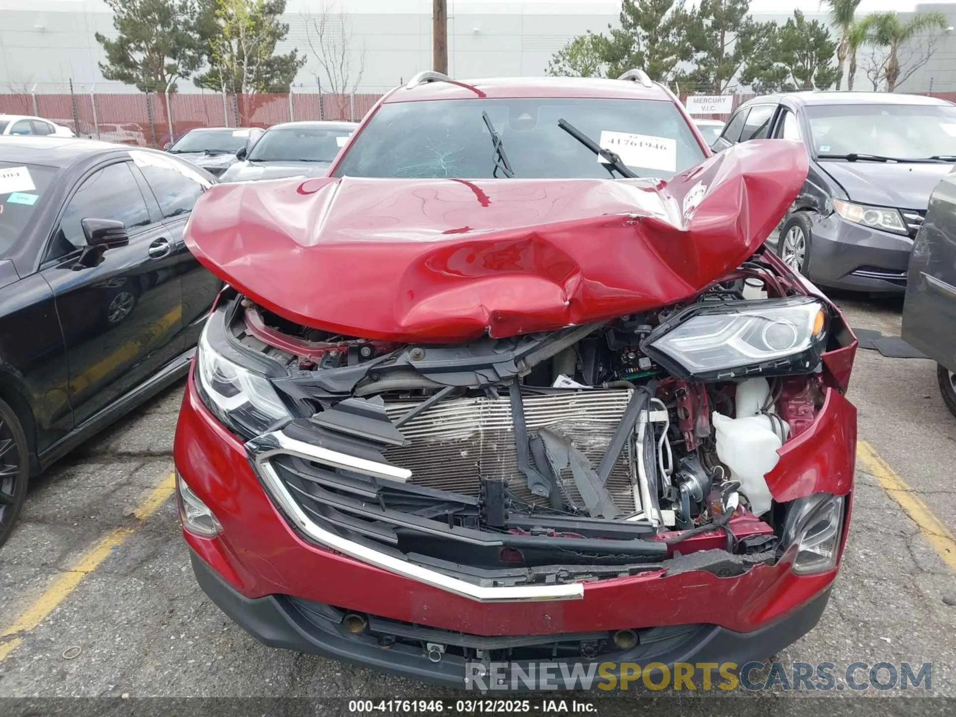 12 Photograph of a damaged car 2GNAXLEX7L6276783 CHEVROLET EQUINOX 2020