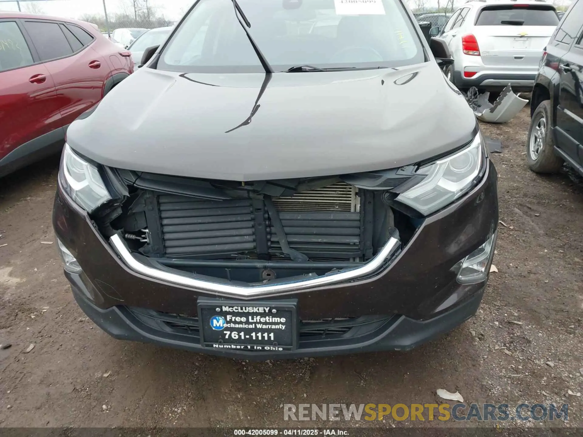 11 Photograph of a damaged car 2GNAXLEX8L6225065 CHEVROLET EQUINOX 2020
