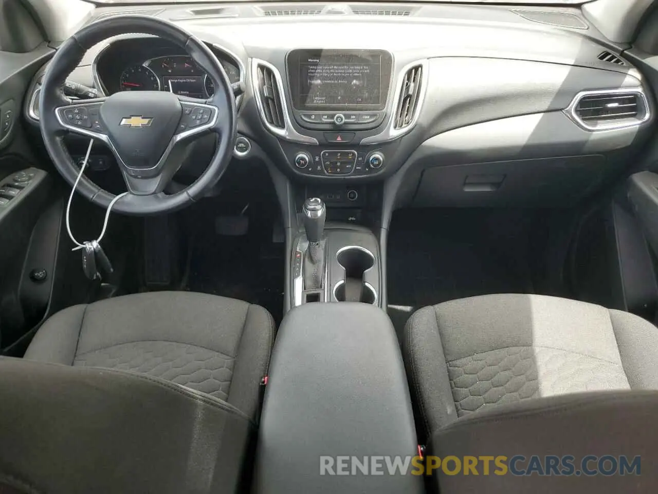 8 Photograph of a damaged car 2GNAXLEX9L6128893 CHEVROLET EQUINOX 2020