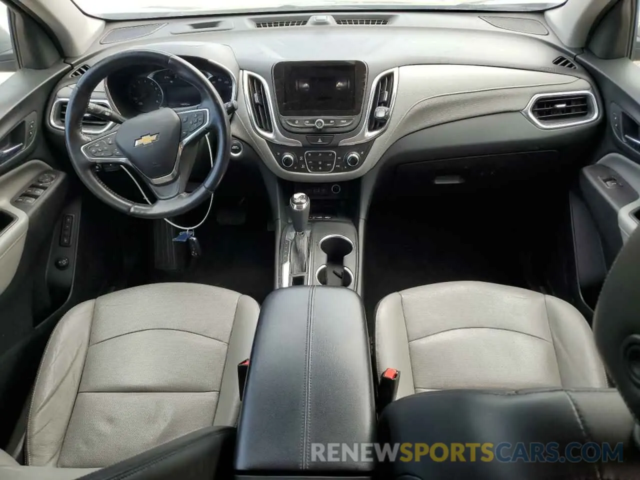 8 Photograph of a damaged car 2GNAXNEV0L6202650 CHEVROLET EQUINOX 2020