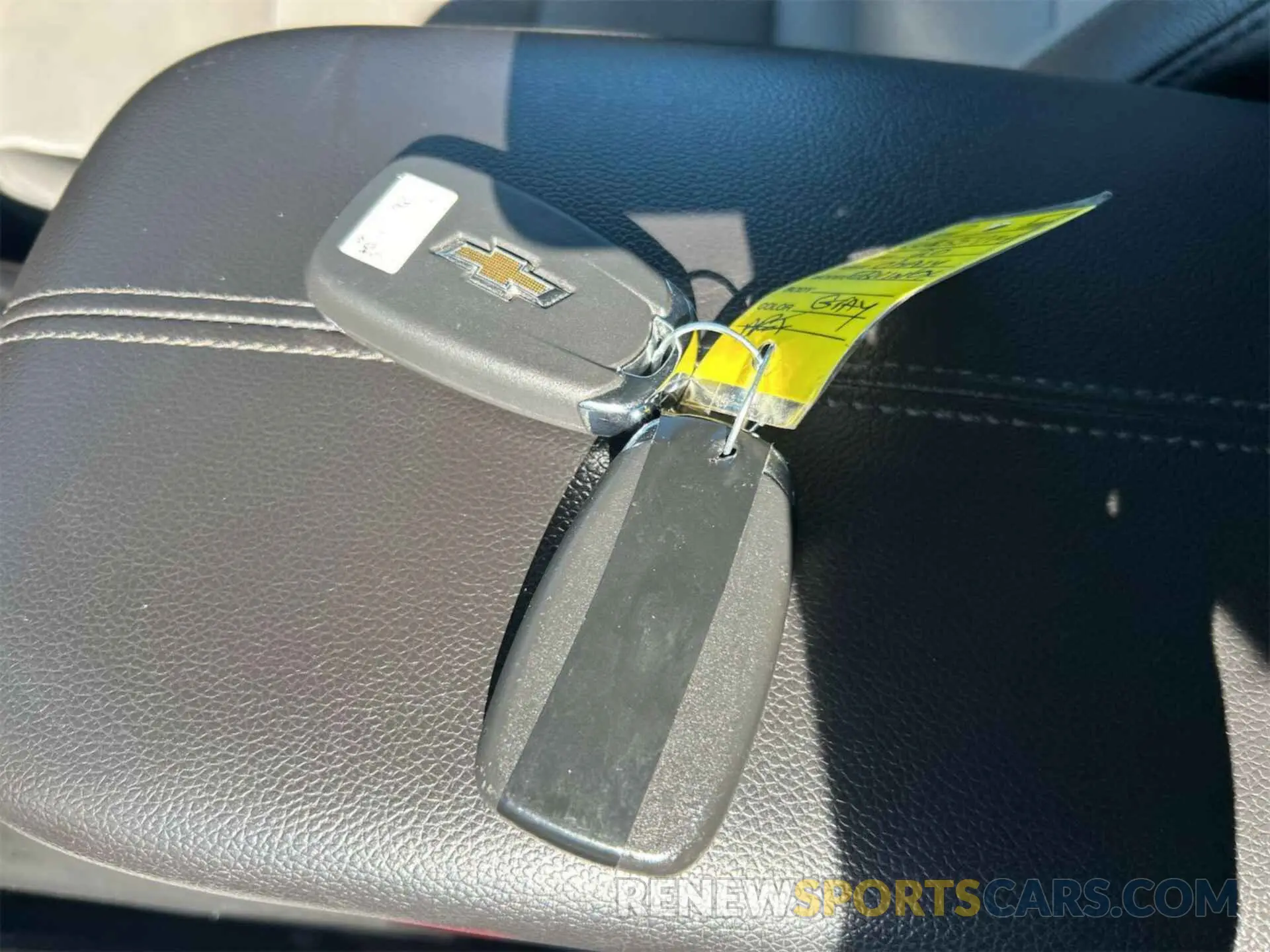 12 Photograph of a damaged car 2GNAXNEV1L6255714 CHEVROLET EQUINOX 2020