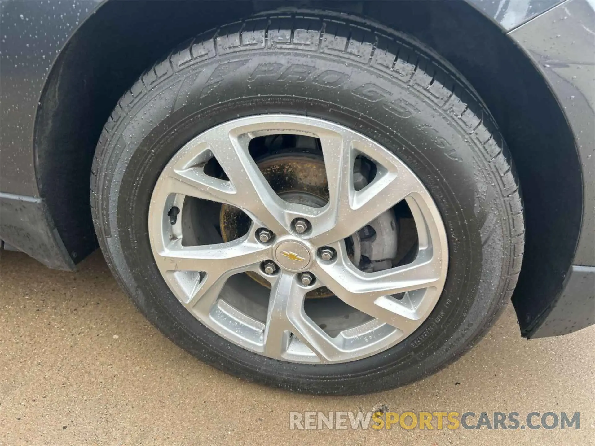 21 Photograph of a damaged car 2GNAXNEV1L6255714 CHEVROLET EQUINOX 2020