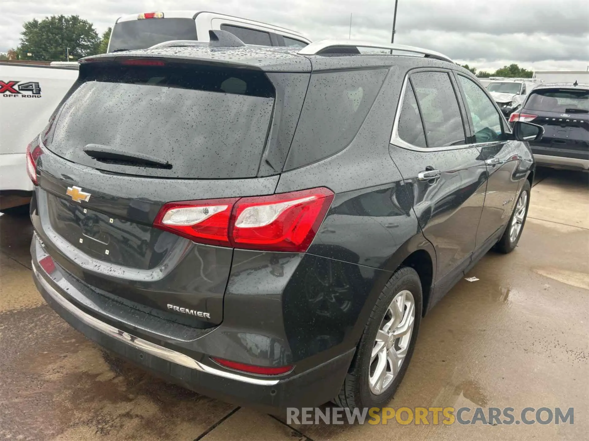 6 Photograph of a damaged car 2GNAXNEV1L6255714 CHEVROLET EQUINOX 2020