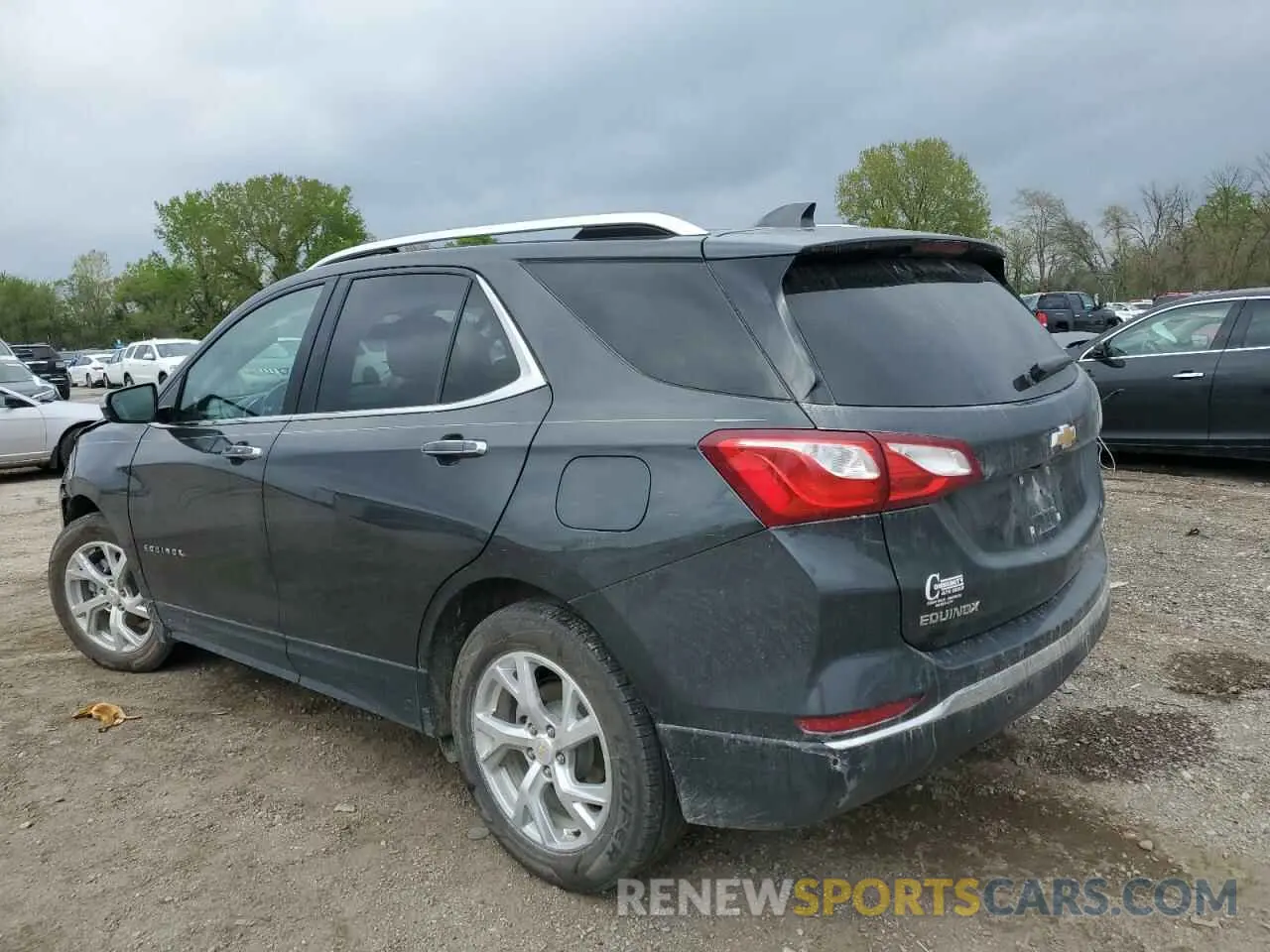 2 Photograph of a damaged car 2GNAXNEV4L6169880 CHEVROLET EQUINOX 2020