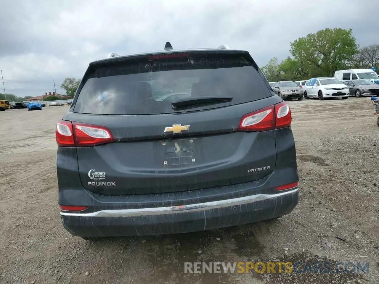 6 Photograph of a damaged car 2GNAXNEV4L6169880 CHEVROLET EQUINOX 2020