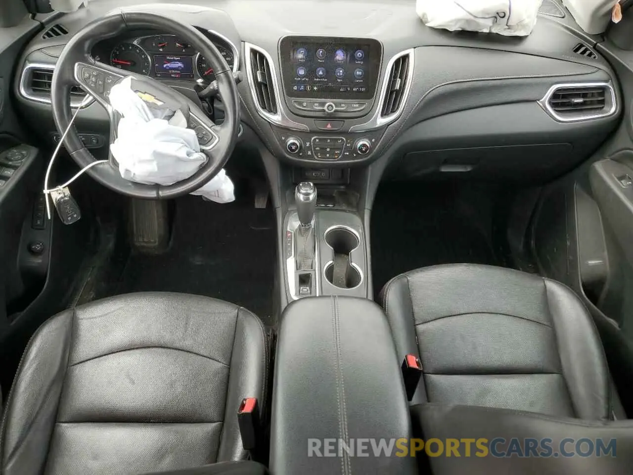8 Photograph of a damaged car 2GNAXNEV4L6169880 CHEVROLET EQUINOX 2020