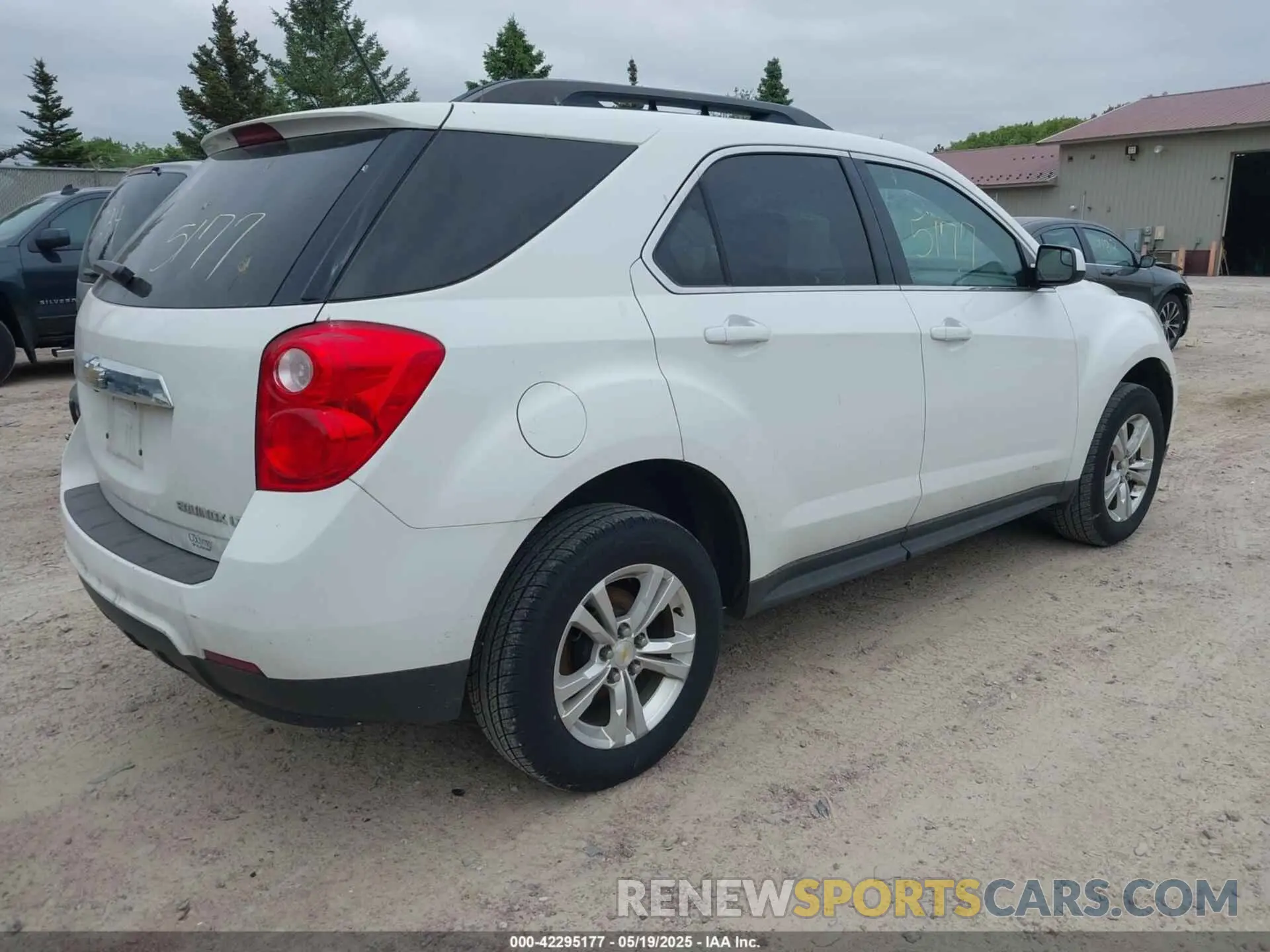 4 Photograph of a damaged car 2GNAXNEV4L6178904 CHEVROLET EQUINOX 2020
