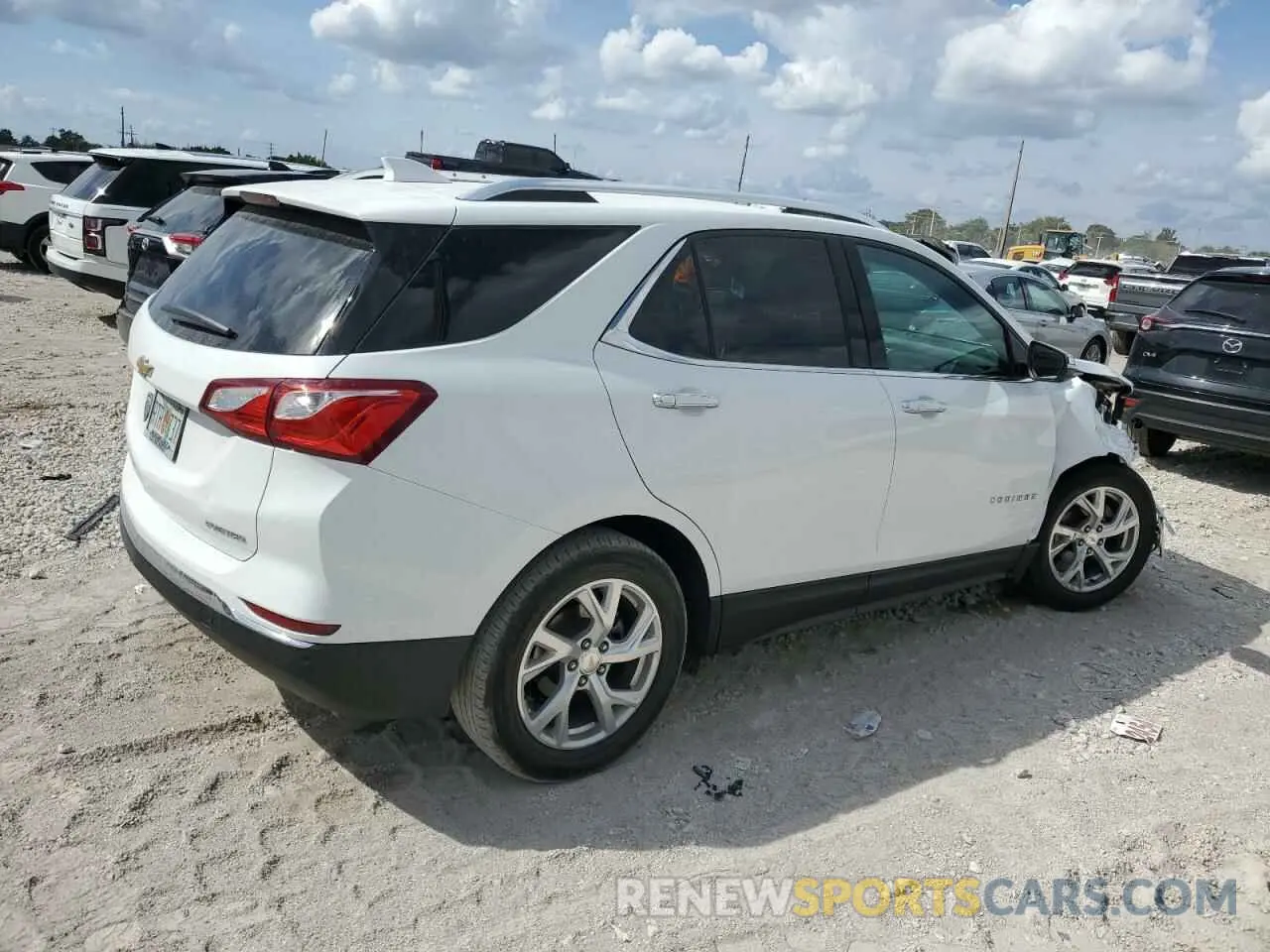 3 Photograph of a damaged car 2GNAXNEV5L6171041 CHEVROLET EQUINOX 2020