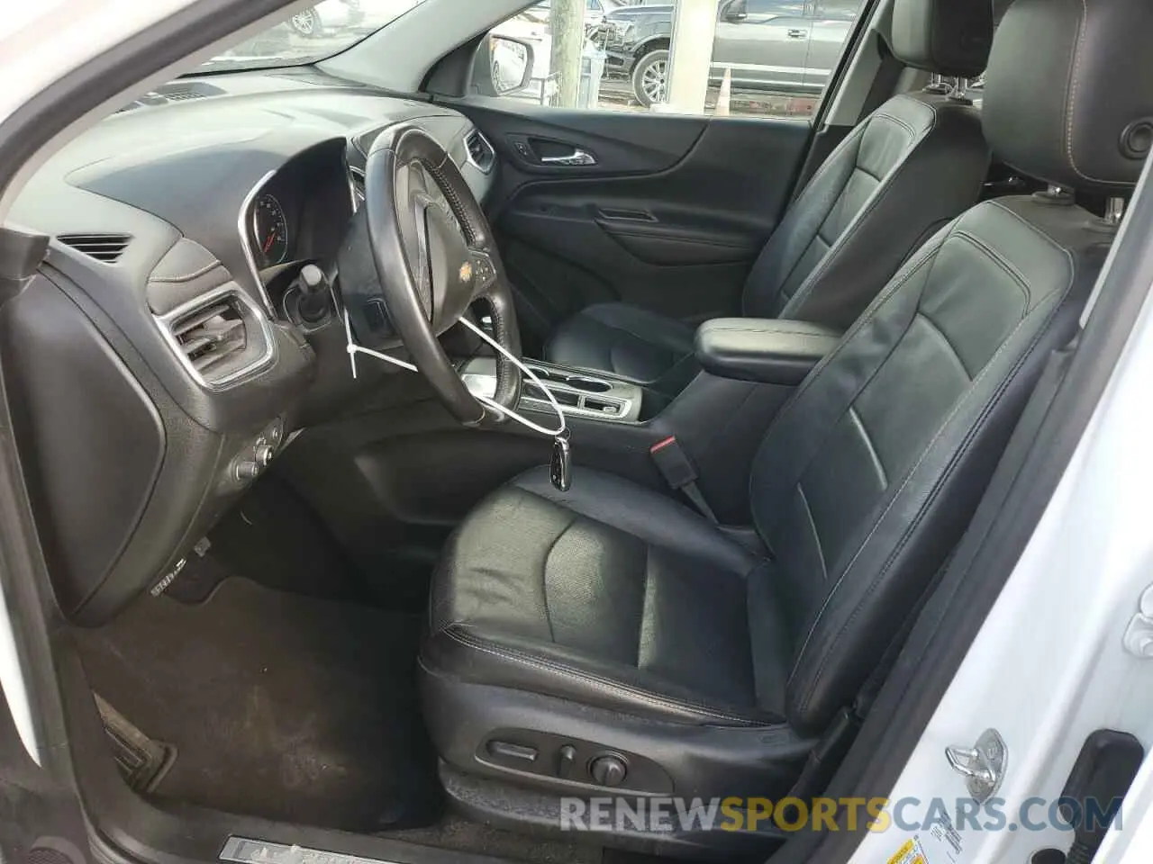 7 Photograph of a damaged car 2GNAXNEV5L6171041 CHEVROLET EQUINOX 2020