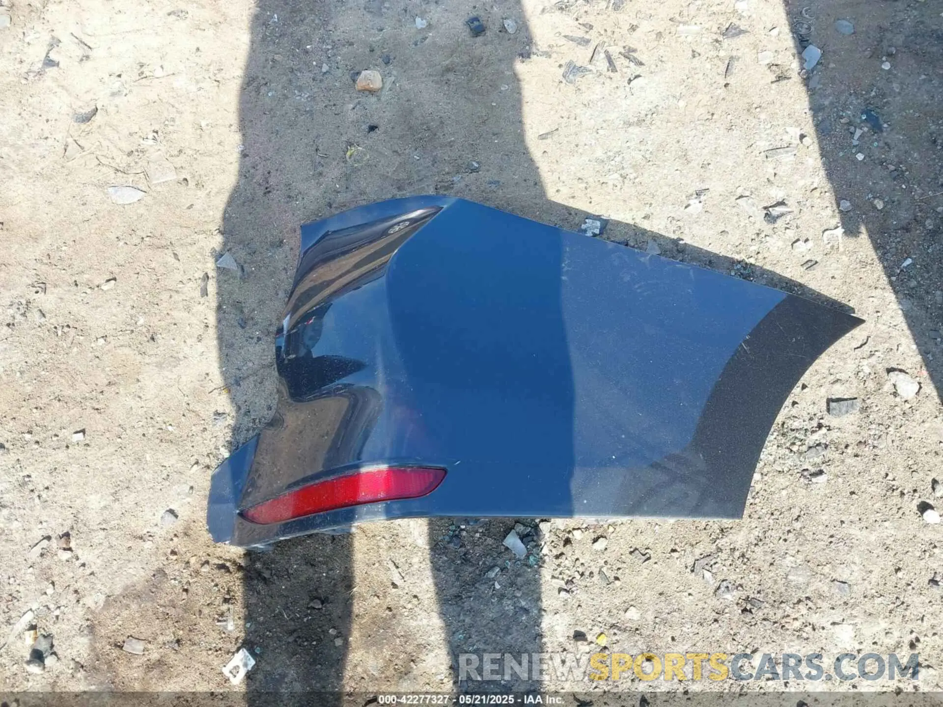 12 Photograph of a damaged car 2GNAXNEV6L6157326 CHEVROLET EQUINOX 2020