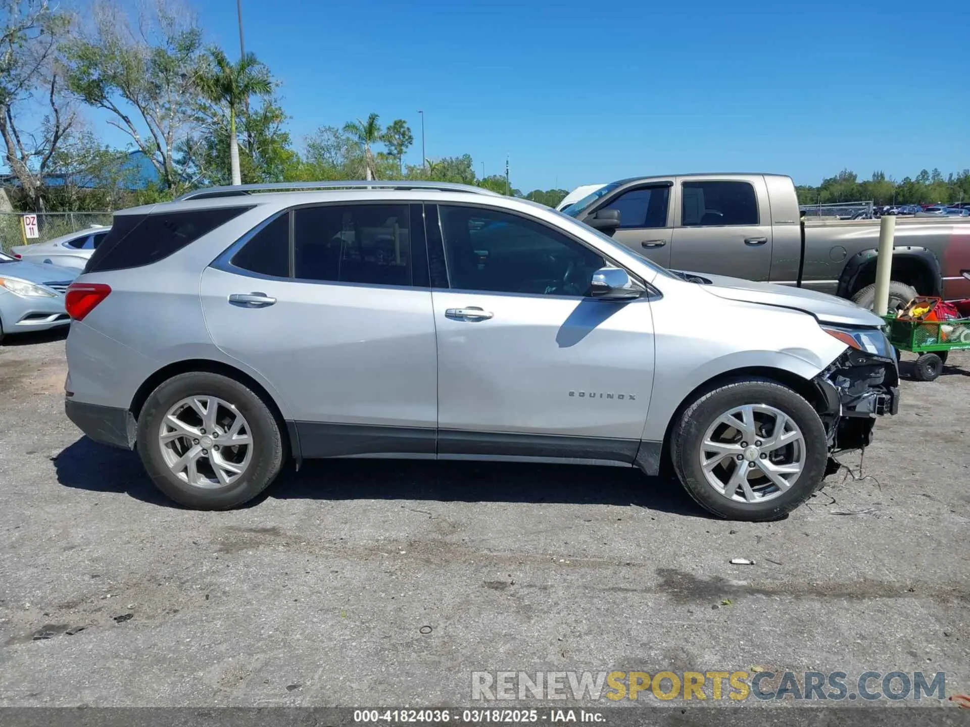 14 Photograph of a damaged car 2GNAXNEV7L6134492 CHEVROLET EQUINOX 2020