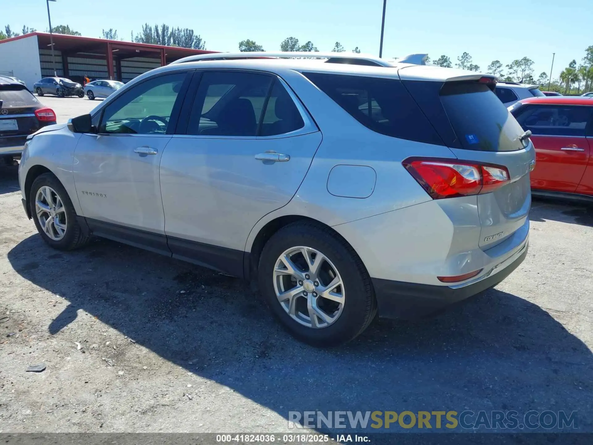 3 Photograph of a damaged car 2GNAXNEV7L6134492 CHEVROLET EQUINOX 2020