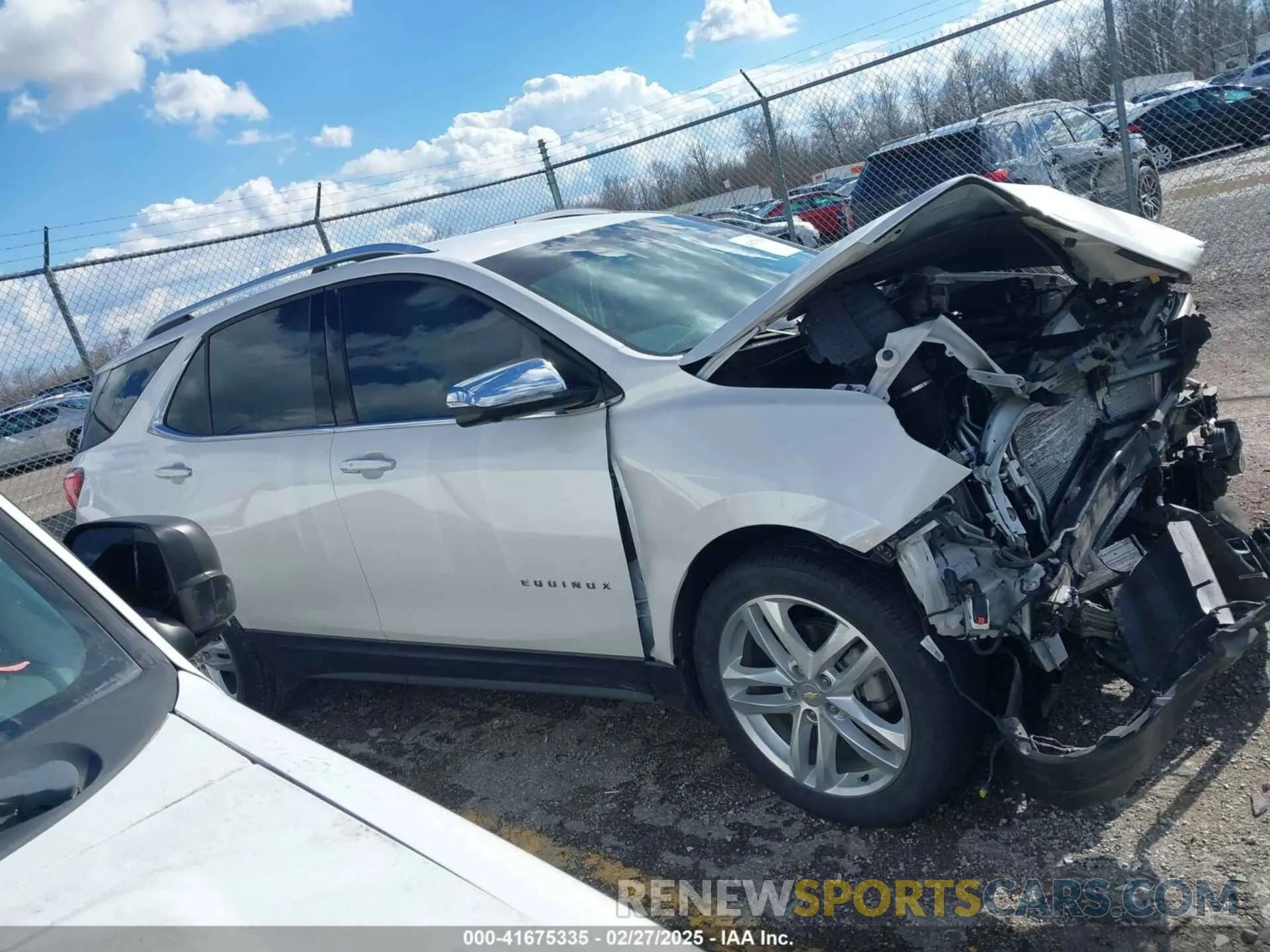 13 Photograph of a damaged car 2GNAXNEV7L6175592 CHEVROLET EQUINOX 2020