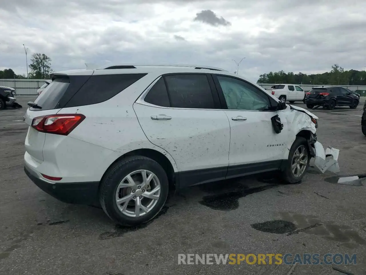 3 Photograph of a damaged car 2GNAXNEV8L6174452 CHEVROLET EQUINOX 2020