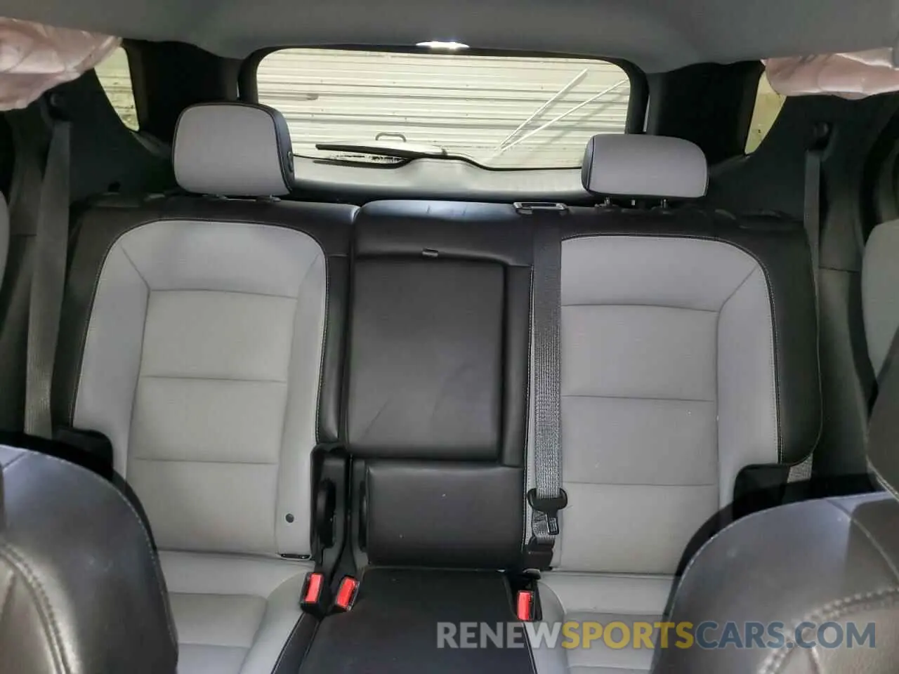 10 Photograph of a damaged car 2GNAXNEV9L6123588 CHEVROLET EQUINOX 2020