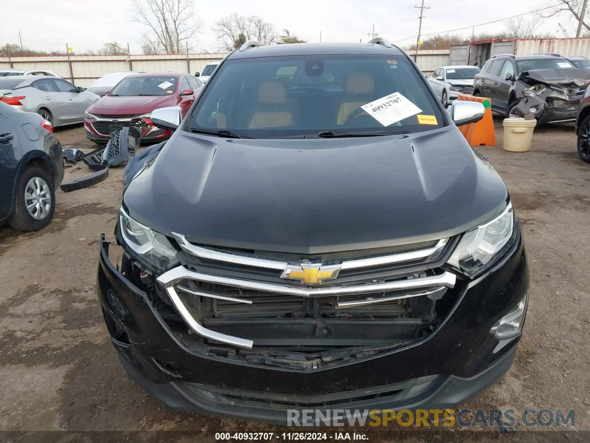 12 Photograph of a damaged car 2GNAXNEV9L6163122 CHEVROLET EQUINOX 2020