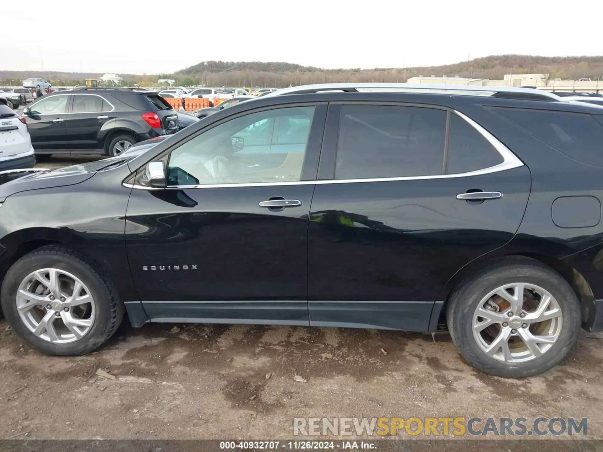 14 Photograph of a damaged car 2GNAXNEV9L6163122 CHEVROLET EQUINOX 2020