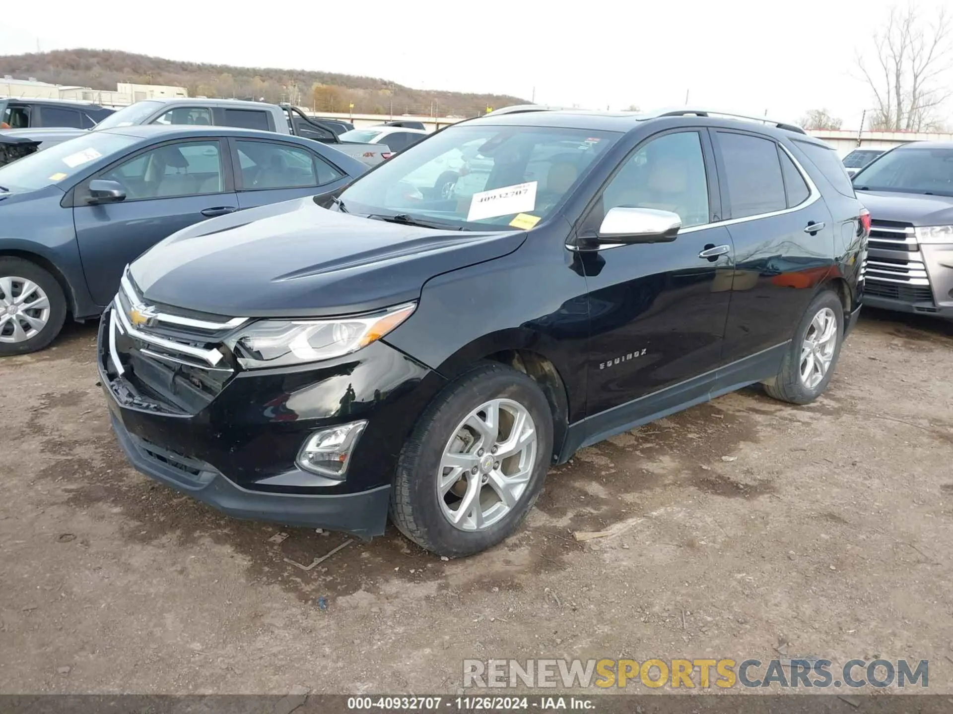 2 Photograph of a damaged car 2GNAXNEV9L6163122 CHEVROLET EQUINOX 2020
