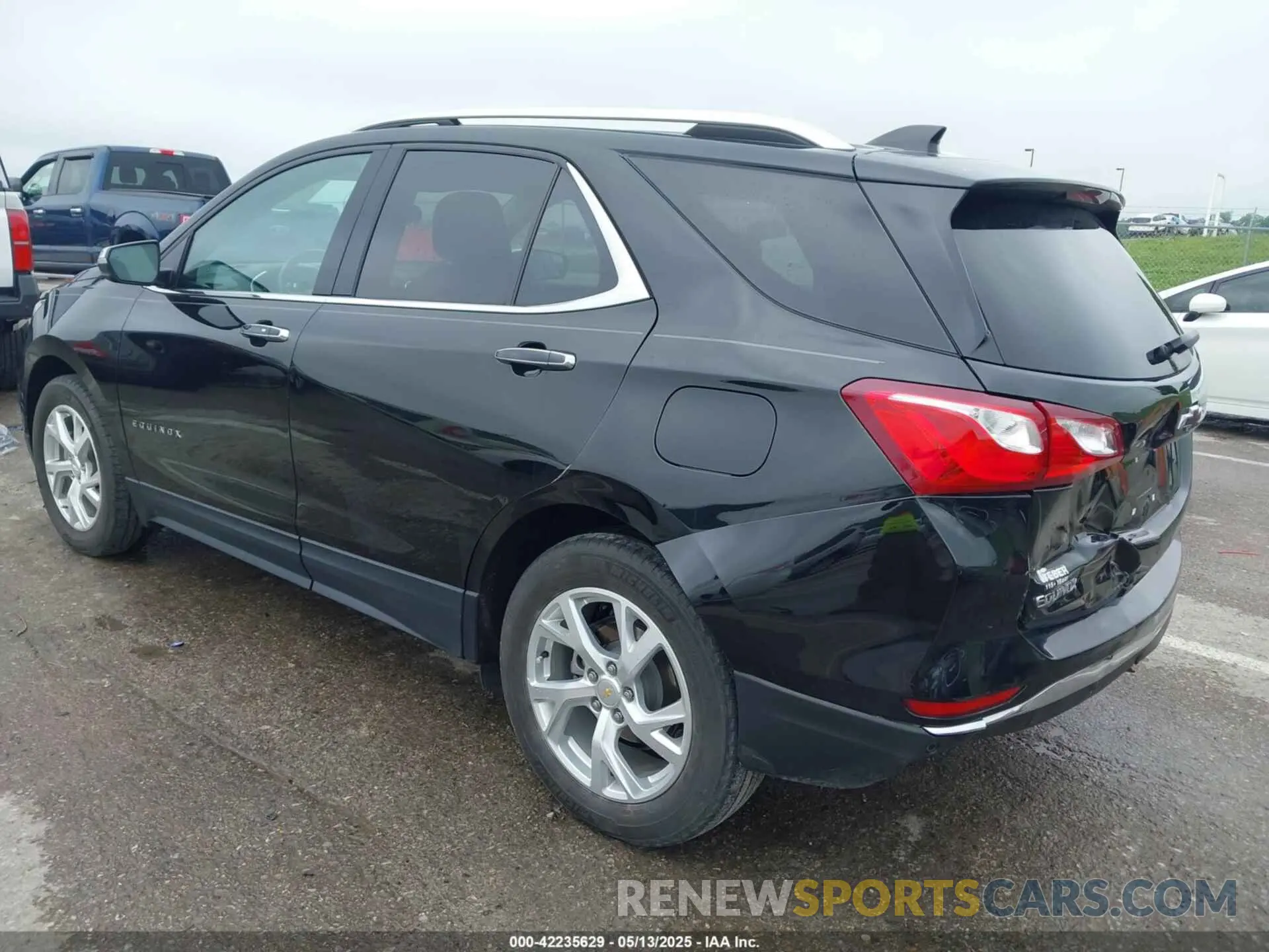 3 Photograph of a damaged car 2GNAXNEV9L6253225 CHEVROLET EQUINOX 2020