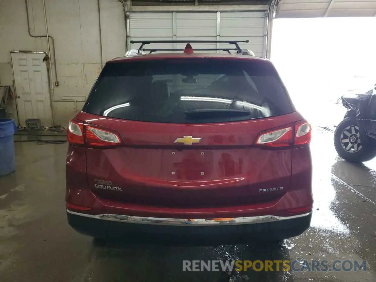 6 Photograph of a damaged car 2GNAXNEV9L6261437 CHEVROLET EQUINOX 2020