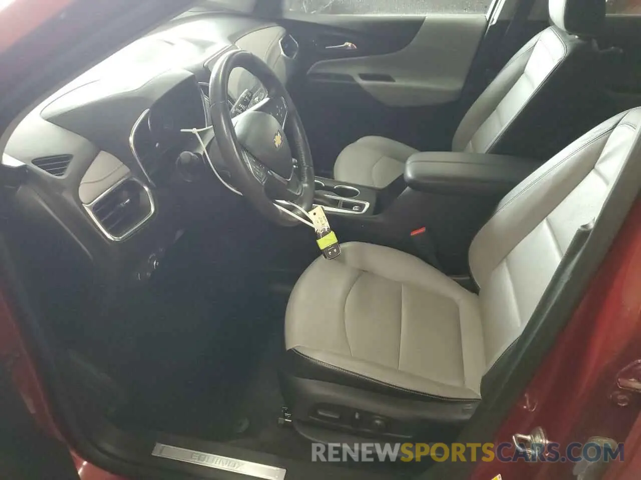 7 Photograph of a damaged car 2GNAXNEV9L6261437 CHEVROLET EQUINOX 2020
