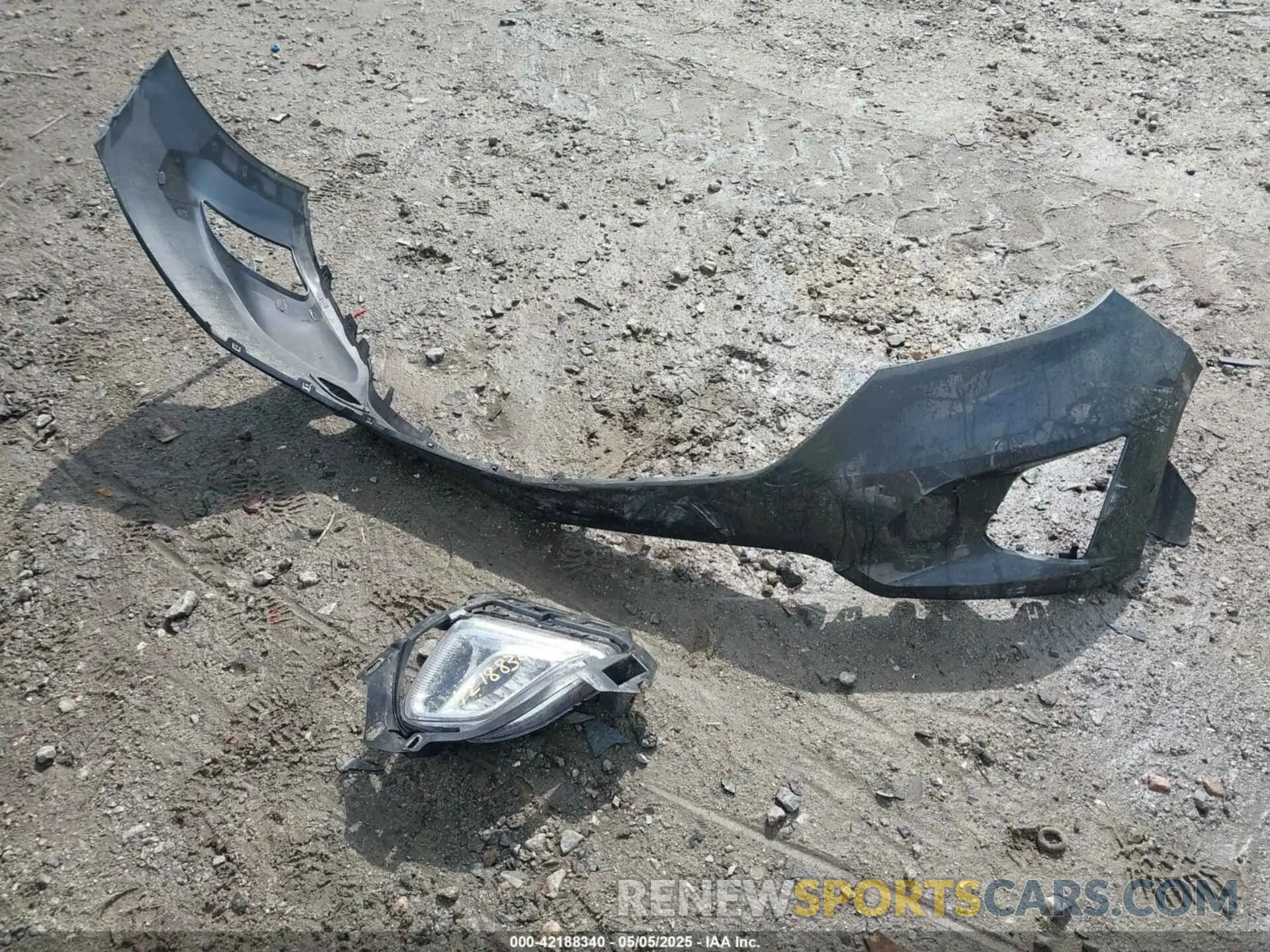 12 Photograph of a damaged car 2GNAXNEVXL6156874 CHEVROLET EQUINOX 2020