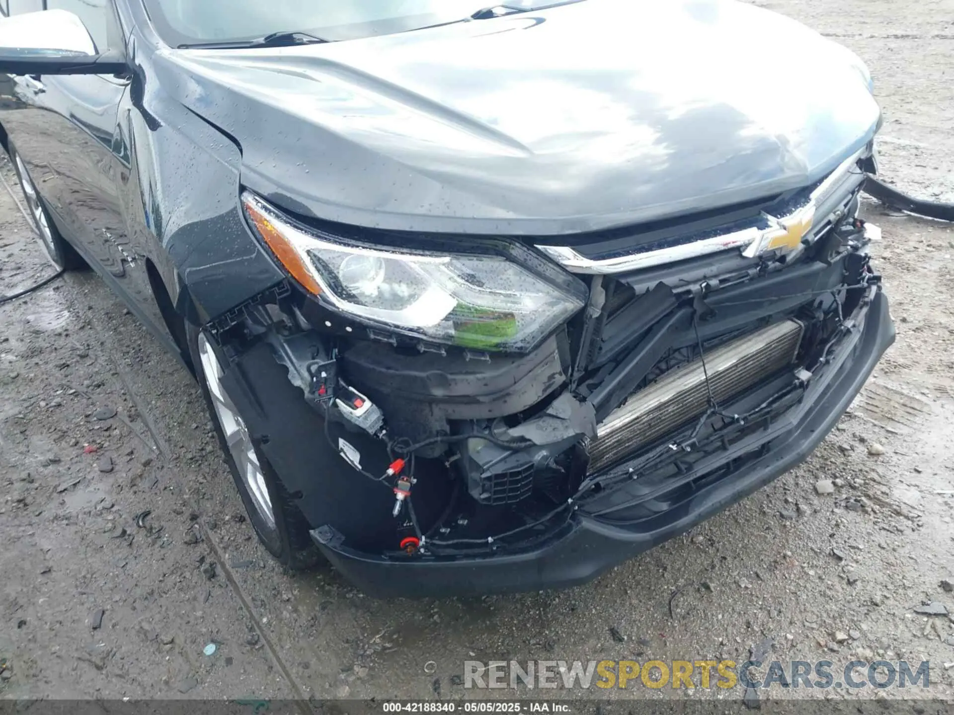 19 Photograph of a damaged car 2GNAXNEVXL6156874 CHEVROLET EQUINOX 2020