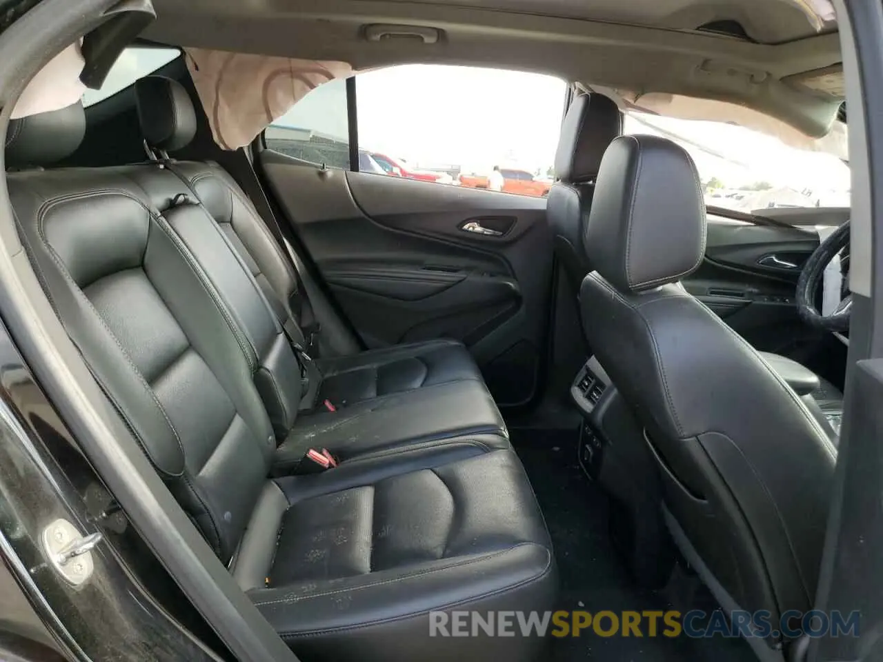 10 Photograph of a damaged car 2GNAXNEVXL6204860 CHEVROLET EQUINOX 2020