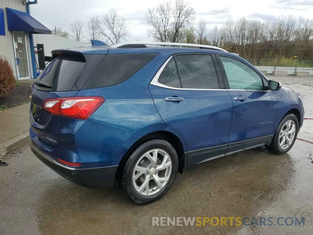 3 Photograph of a damaged car 2GNAXNEVXL6281213 CHEVROLET EQUINOX 2020